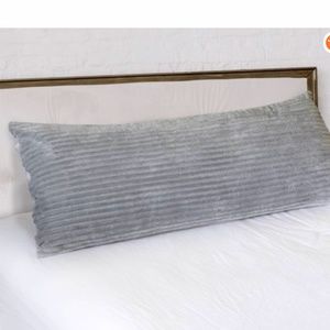 soft body pillow NWOT